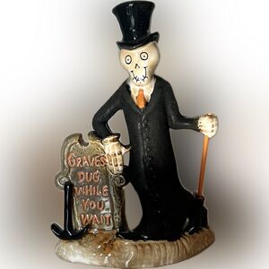 Yankee Candle Boney Collection Graves Dug Wy Wait Candle Holder